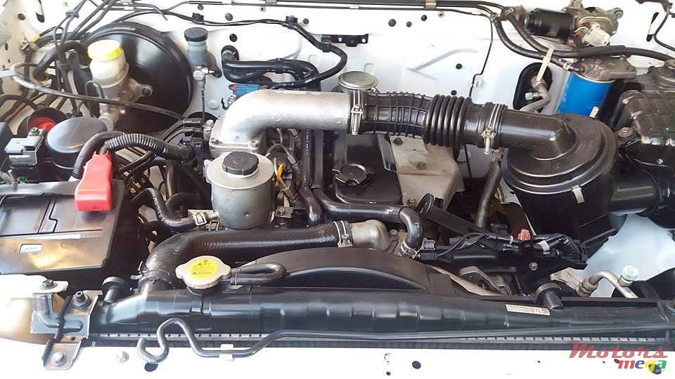 2010' Nissan Navara (2x4) call 54227164 photo #4