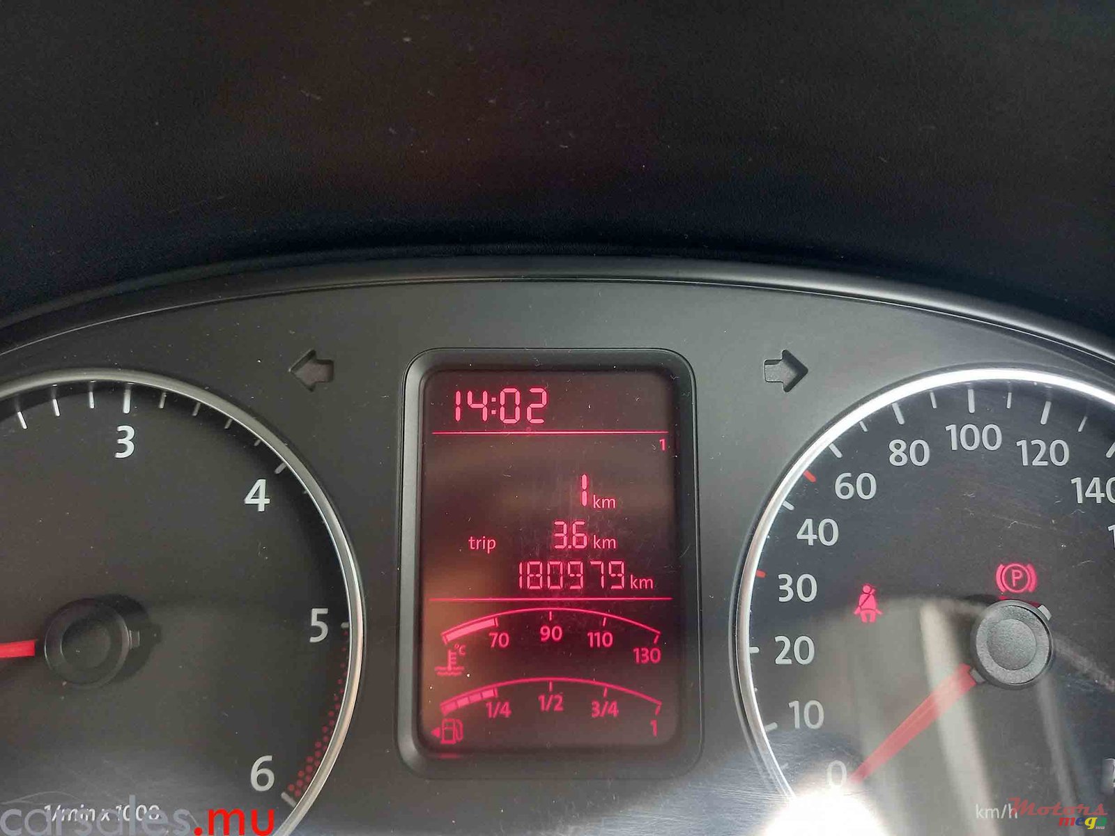 2013' Volkswagen Amarok 2.0 TDI 4x4 photo #7