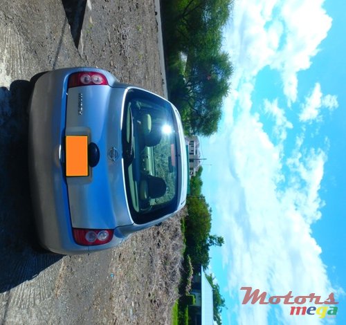 2004' Nissan March photo #7