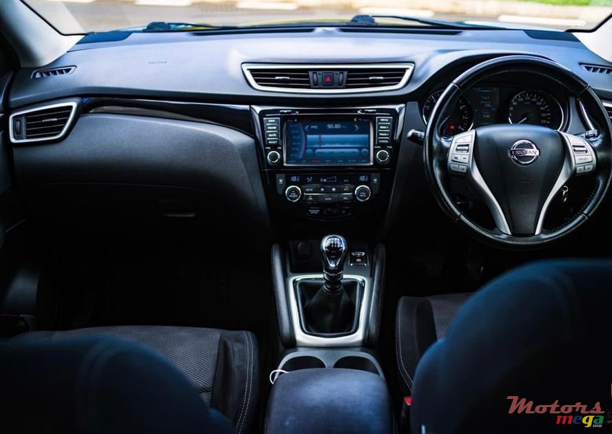 2016' Nissan Qashqai photo #3