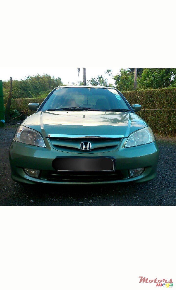 2004' Honda photo #1