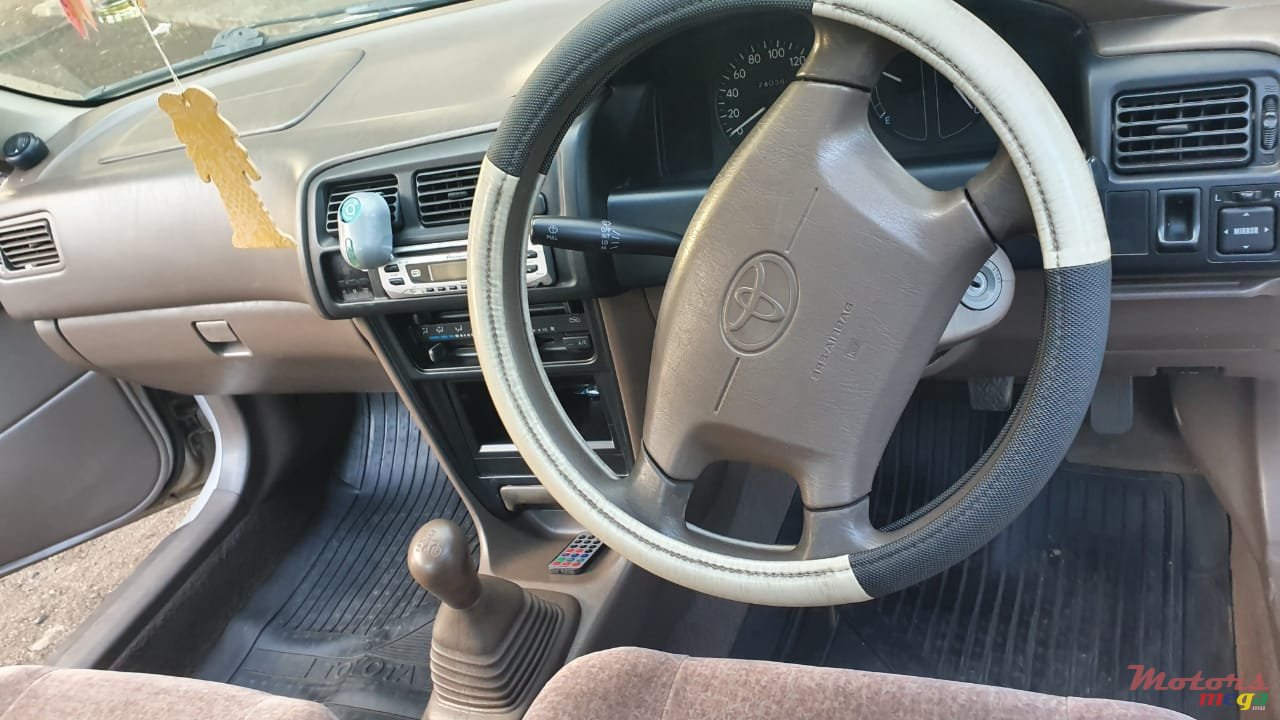 1997' Toyota Corolla photo #3