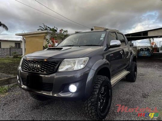 2012' Toyota Hilux Off road photo #1