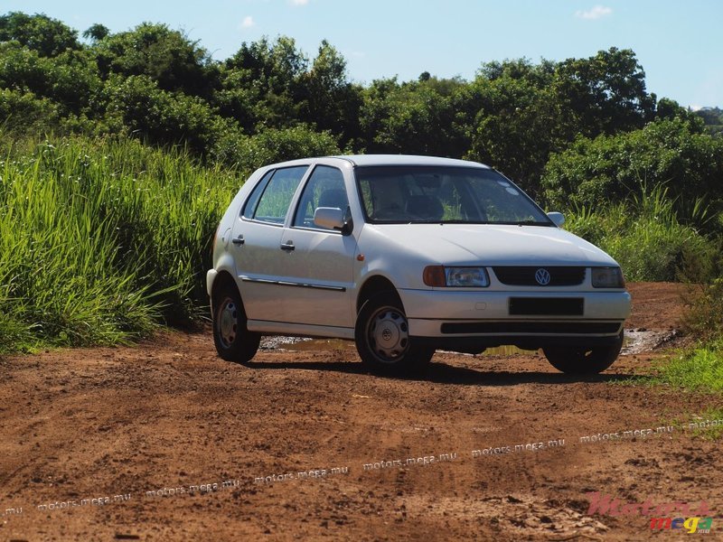 1998' Volkswagen Polo photo #1