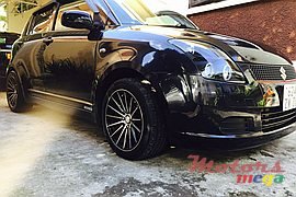 2008' Suzuki Swift photo #2