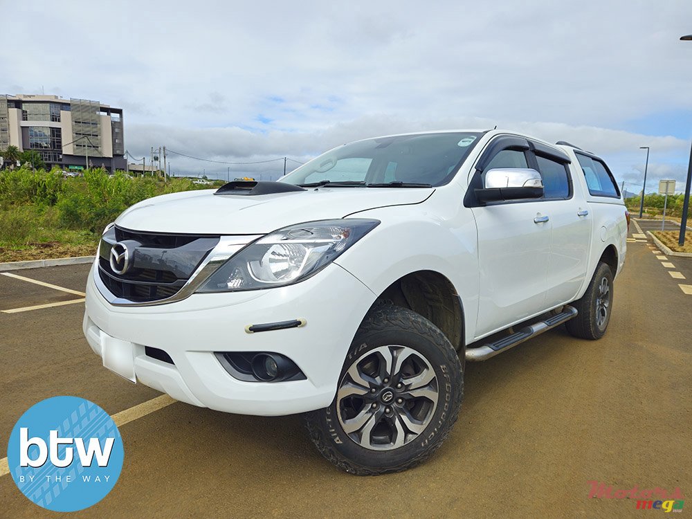 2021' Mazda BT-50 4X4 photo #2