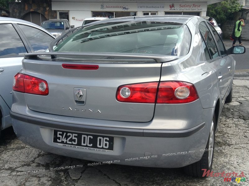 2006' Renault Laguna photo #3