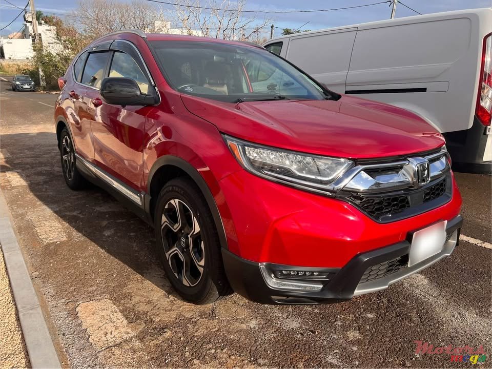 2018' Honda CR-V 7 seater EX Masterpiece photo #1