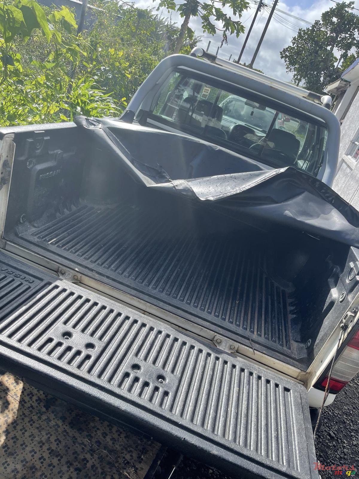 2008' Nissan Hardbody photo #3