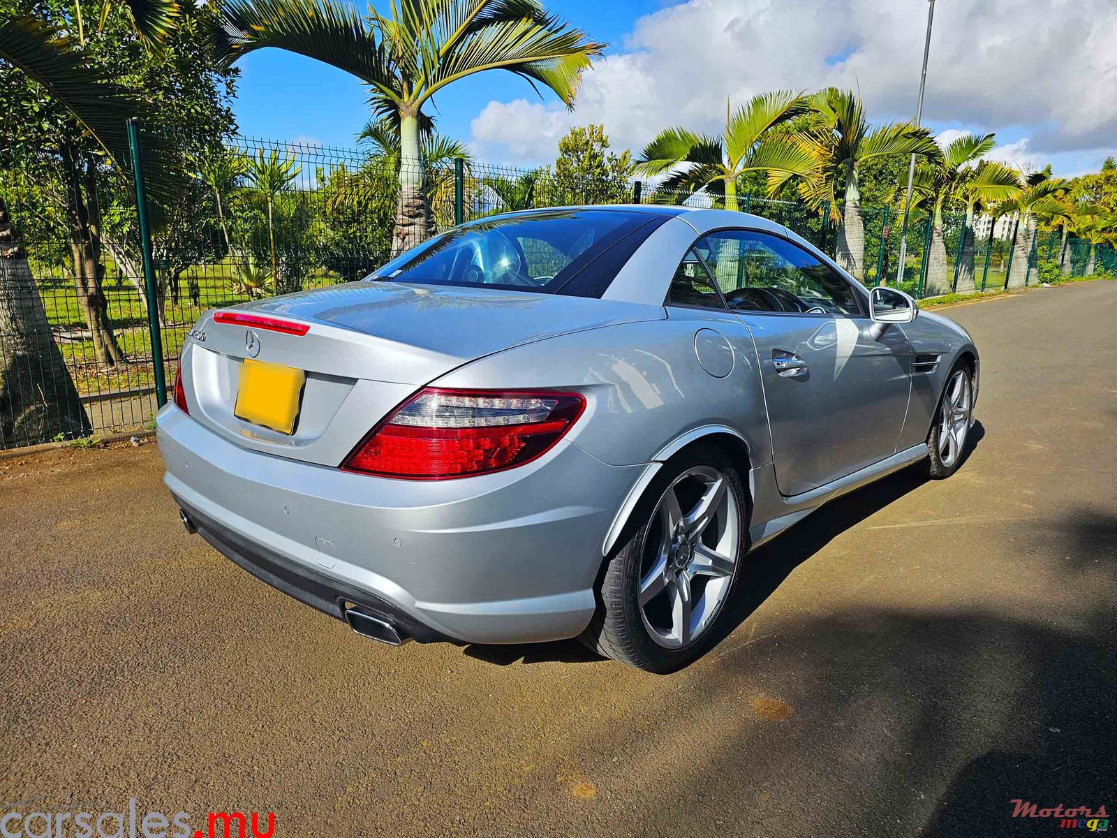 2013' Mercedes-Benz SLK 200 AMG 1.8 photo #3