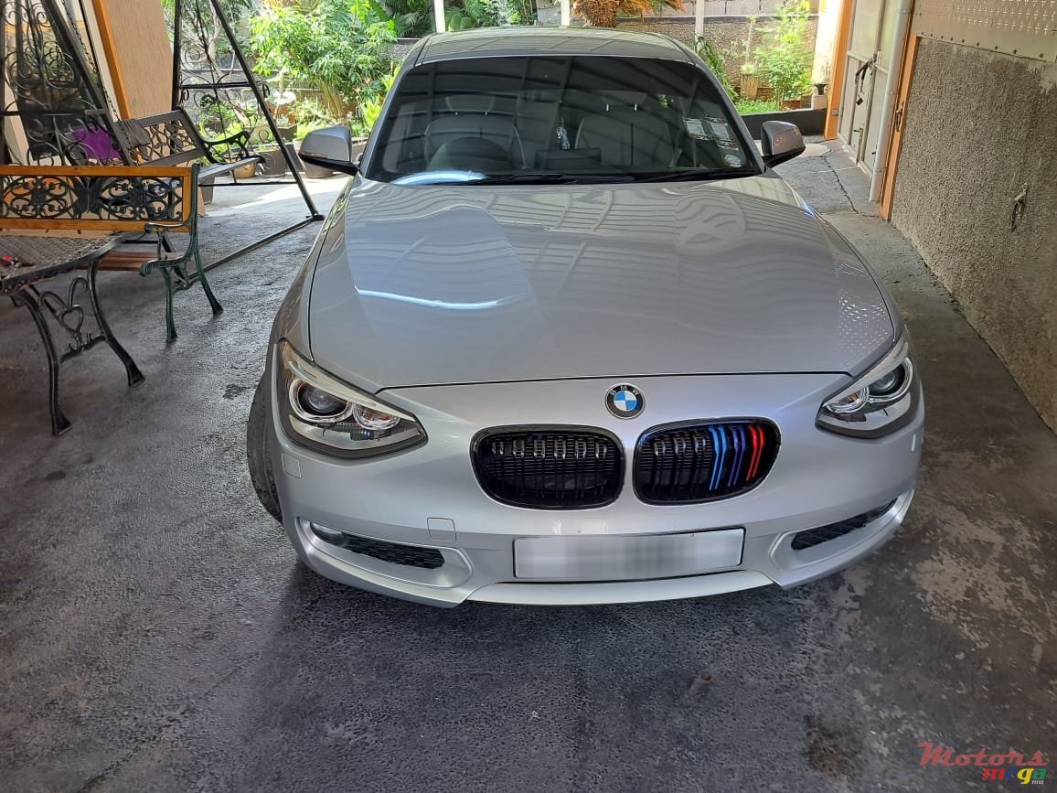 2012' BMW 120 photo #1