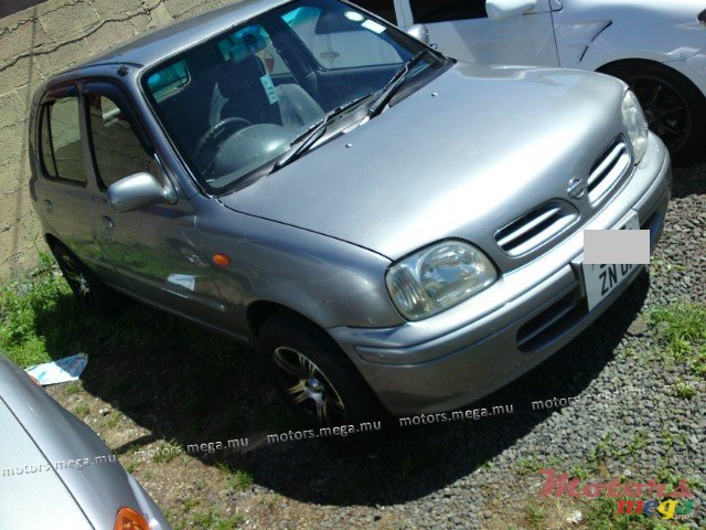 2001' Nissan photo #1