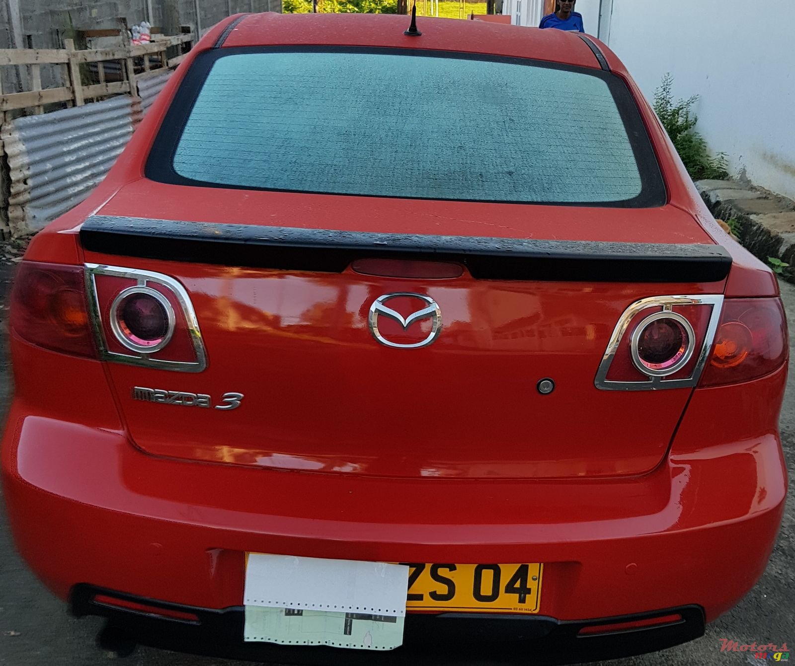 2004' Mazda 3 photo #2