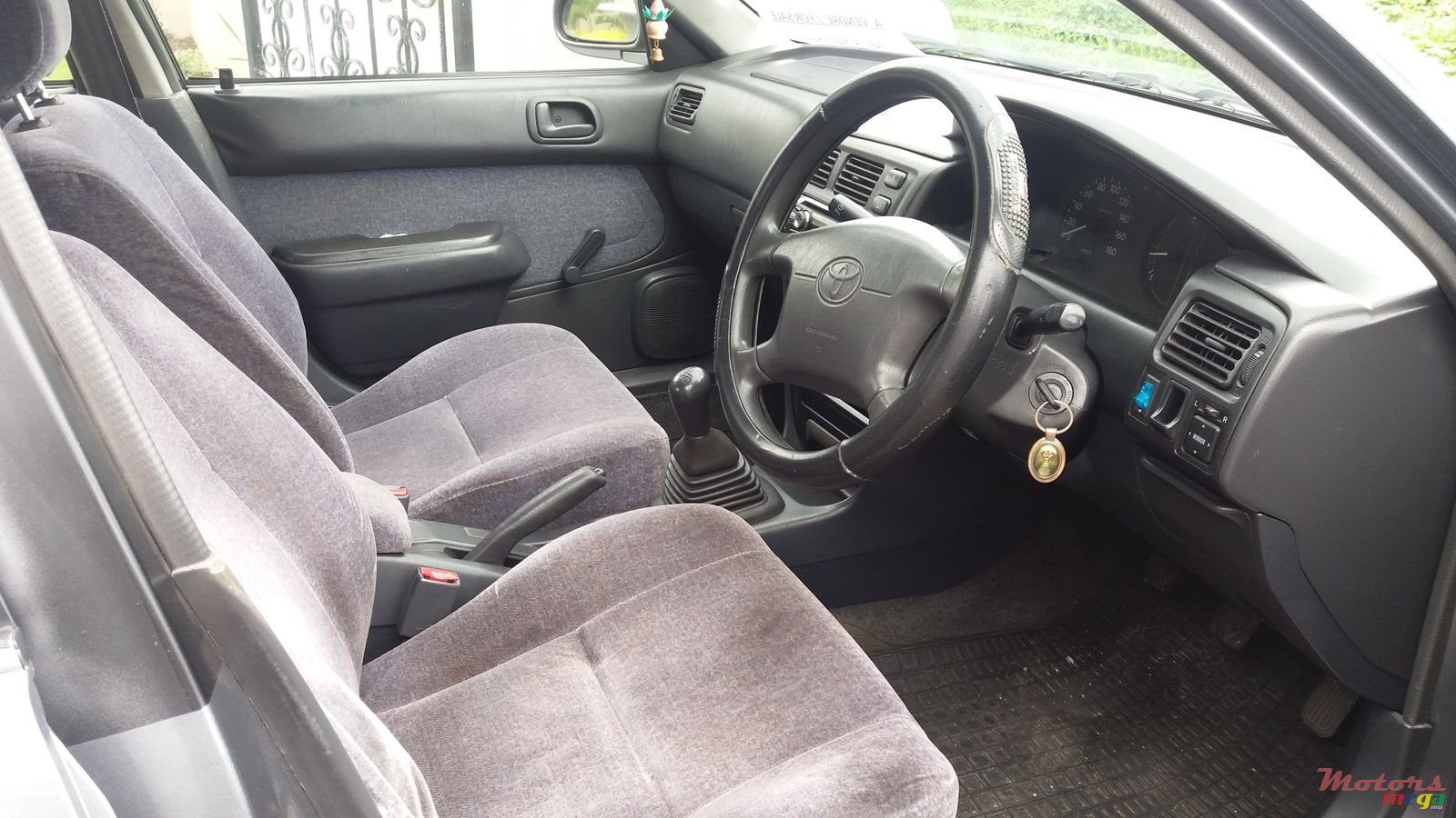 1997' Toyota Corolla photo #2