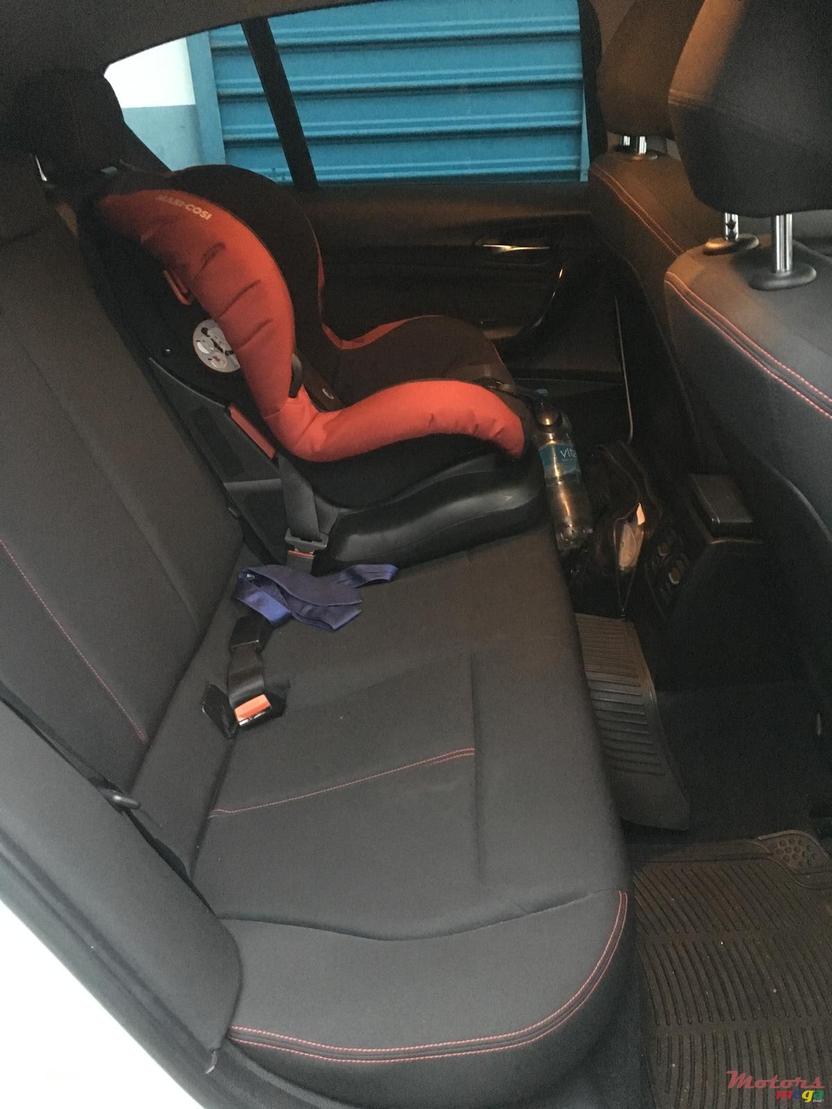 2012' BMW 116 photo #3