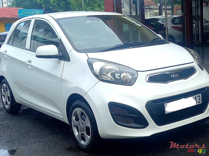 2013' Kia Picanto photo #1