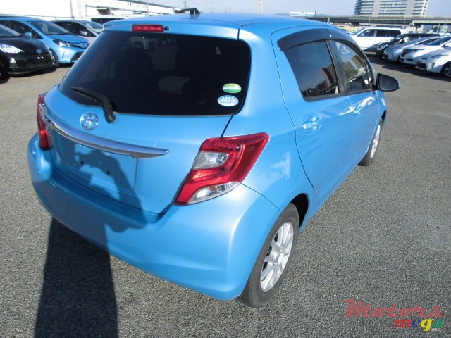 2014' Toyota Vitz photo #4