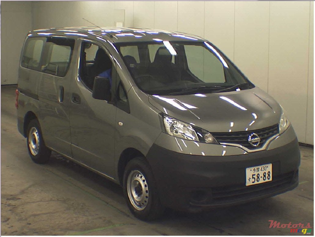 2012' Nissan NV photo #1