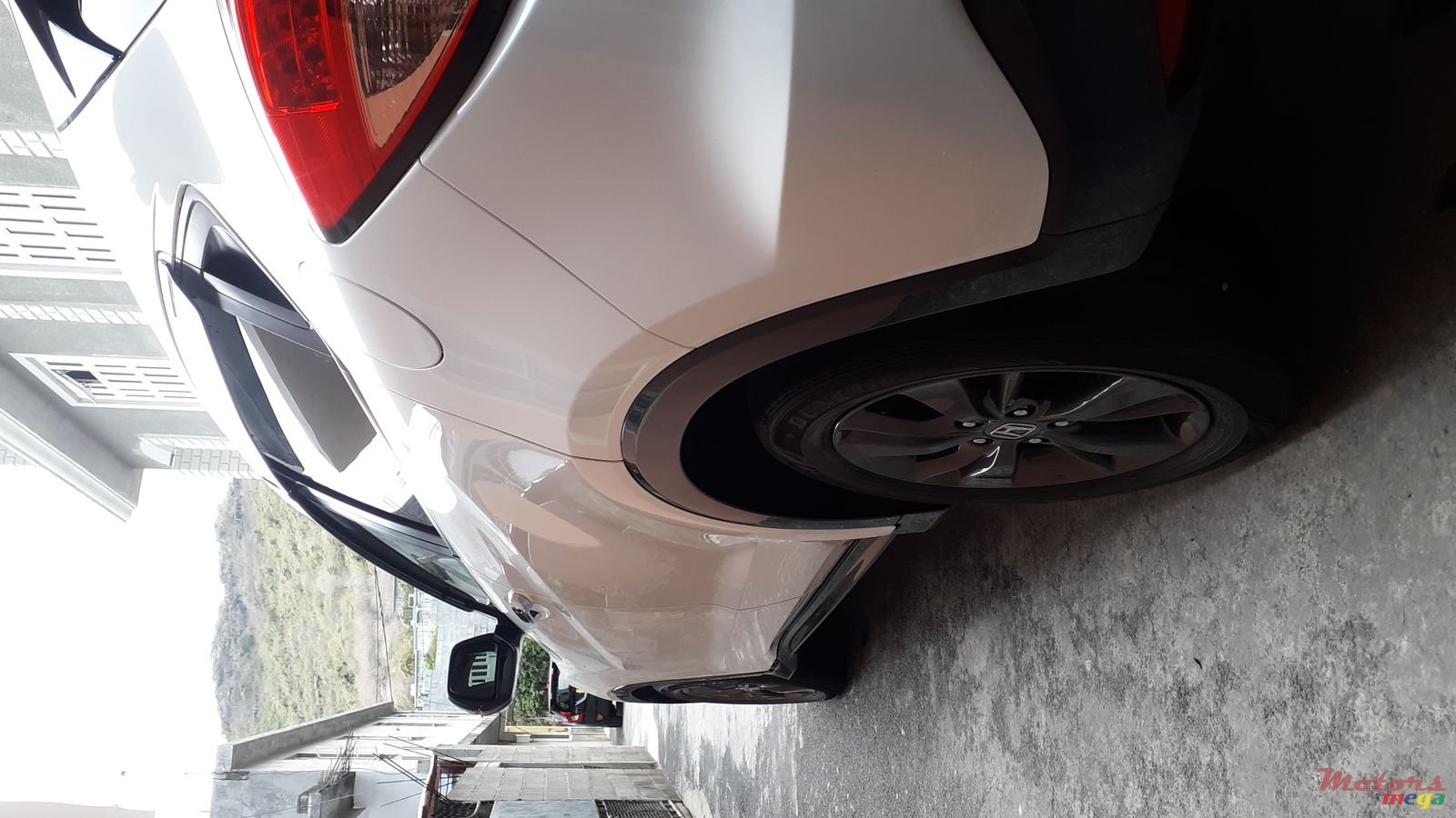 2014' Honda HR-V Vtec photo #3