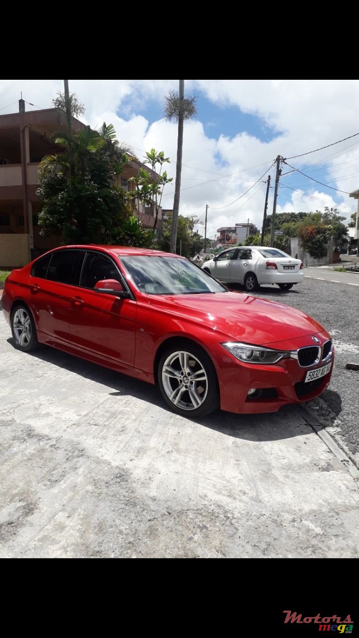 2014' BMW 3 Series Sedan M SPORT photo #3