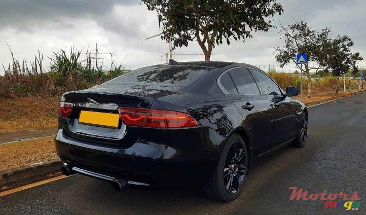 2018' Jaguar XE 25T Pure (Auto) photo #1