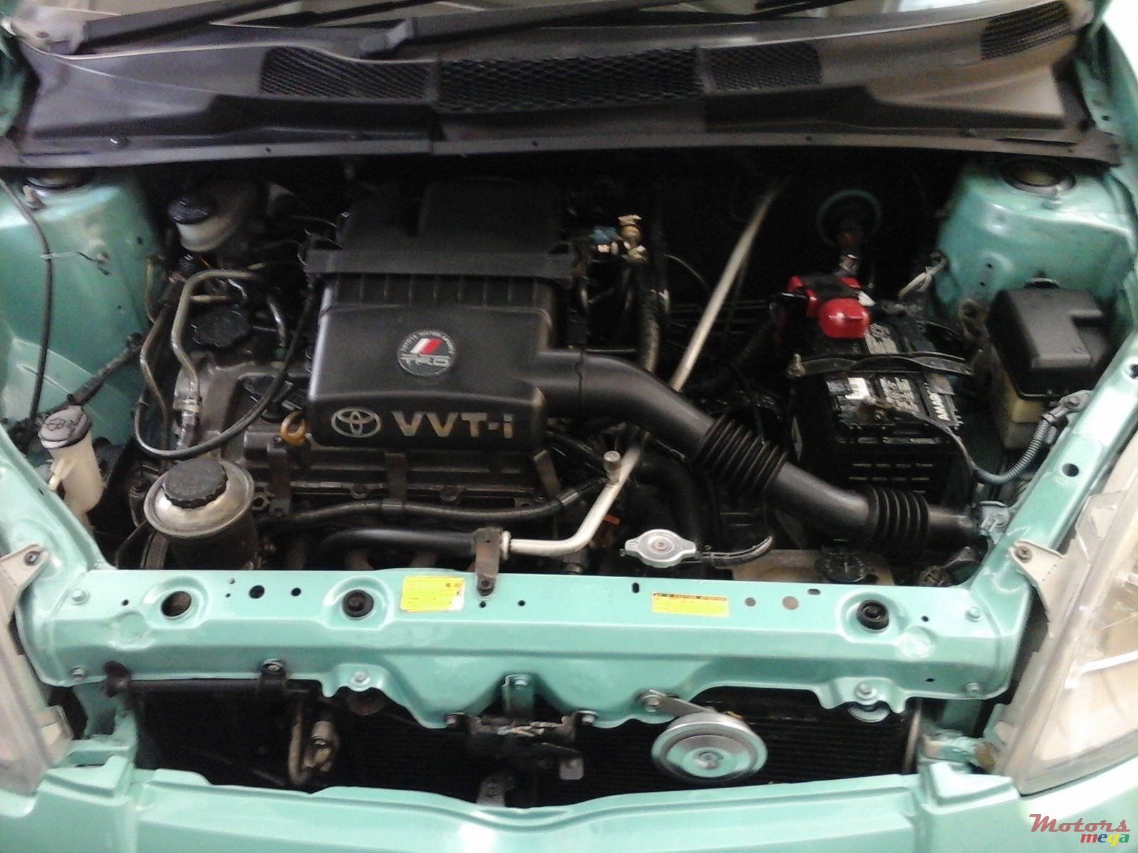 2000' Toyota Vitz photo #3