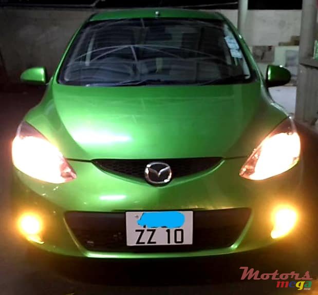 2010' Mazda Demio photo #1