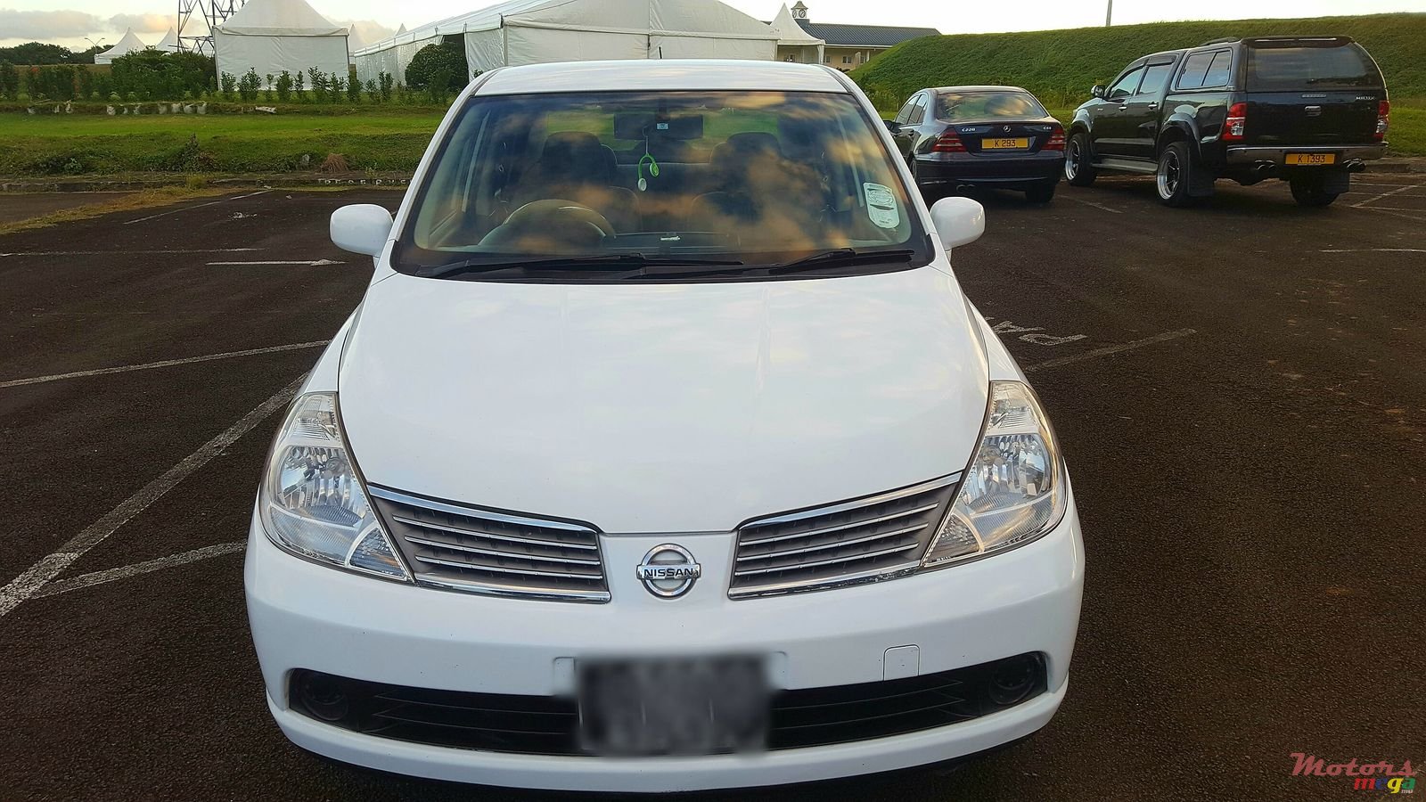 2007' Nissan Tiida photo #1