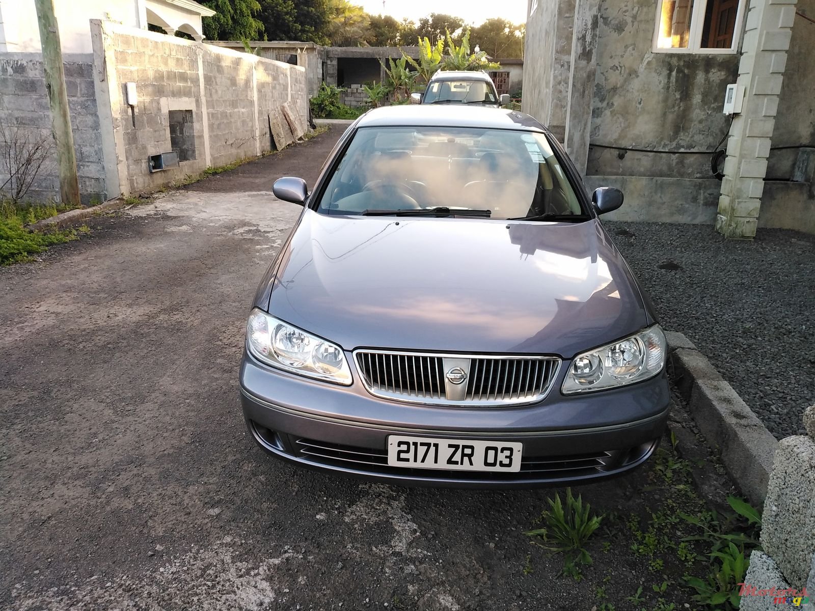 2003' Nissan N17 photo #7