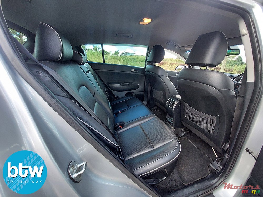 2017' Kia Sportage photo #5