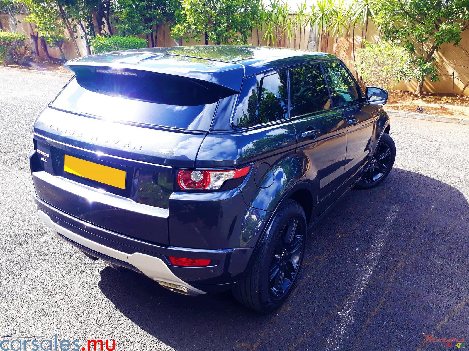 2013' Land Rover Range Rover Evoque Dynamic photo #3