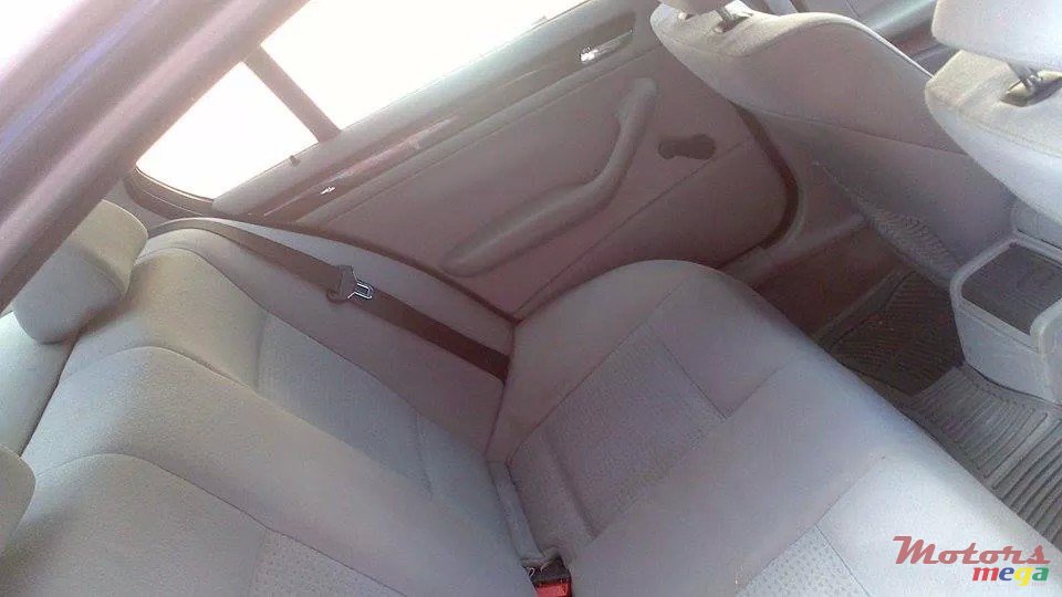 2003' BMW 316 e46 photo #5