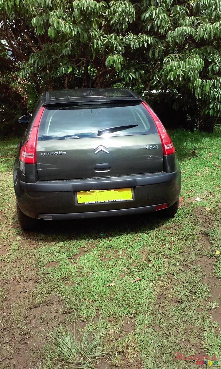 2006' Citroen C4 photo #3