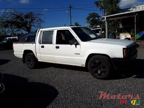 1997' Mitsubishi L 200 4X2 photo #3