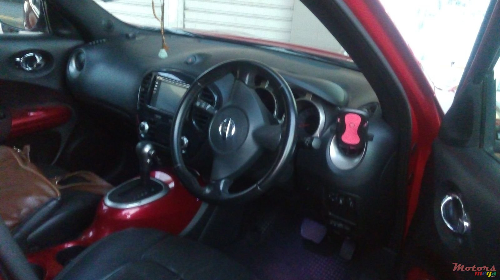 2011' Nissan Juke photo #2