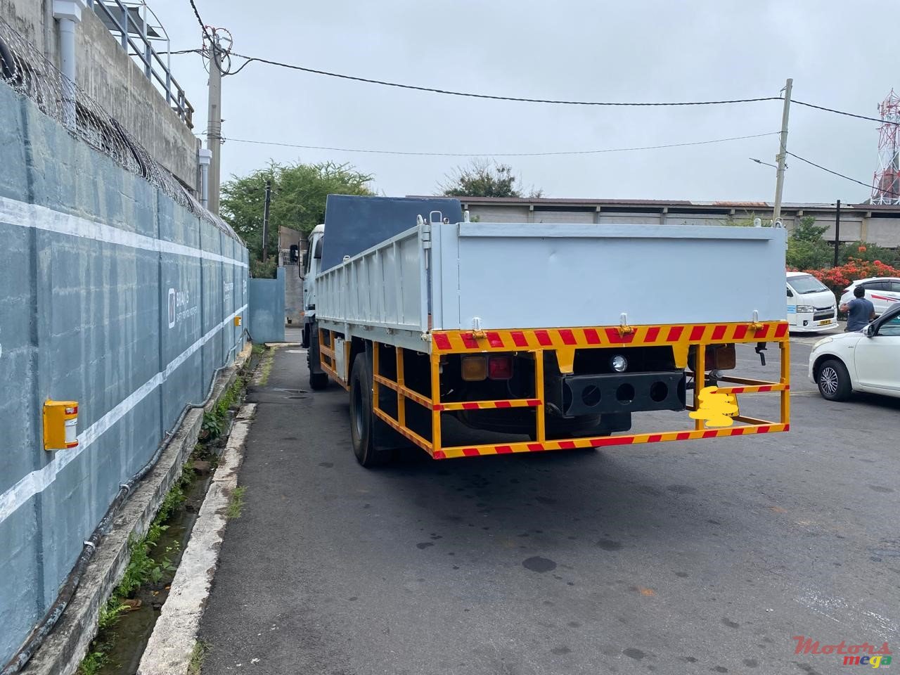 2004' Nissan photo #4