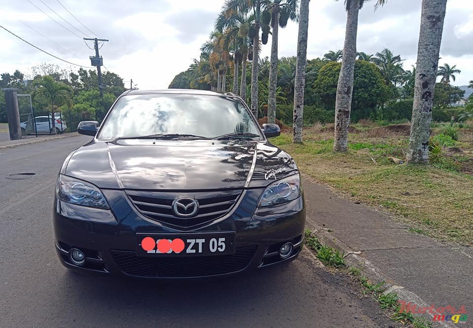 2005' Mazda 3 LUX EDITION photo #2