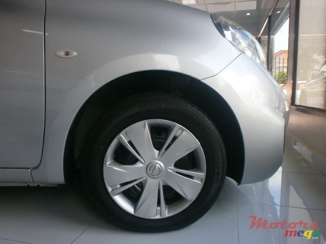 2014' Nissan March photo #6