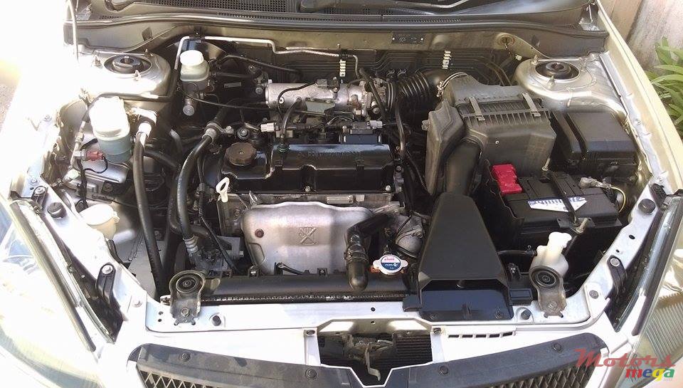 2007' Mitsubishi Lancer GLX 1.6 photo #6