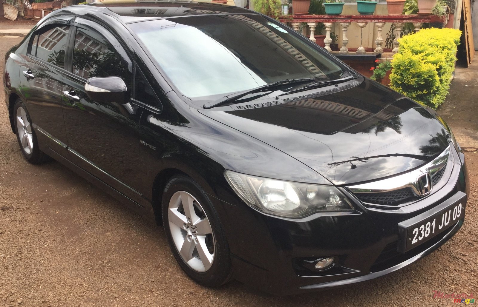 2009' Honda Civic VXI 1600 photo #1