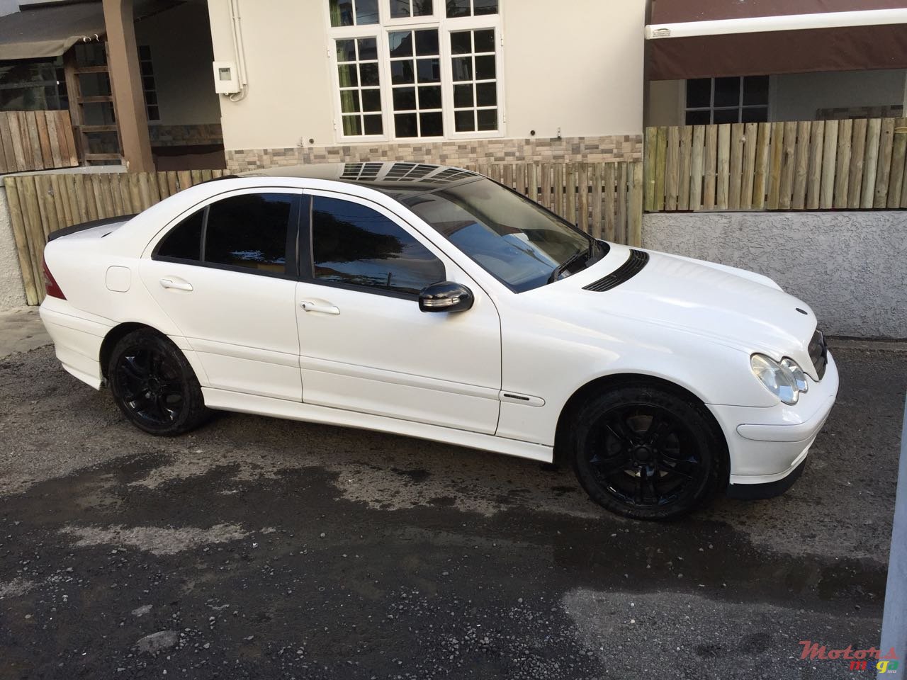 2003' Mercedes-Benz 200 photo #2