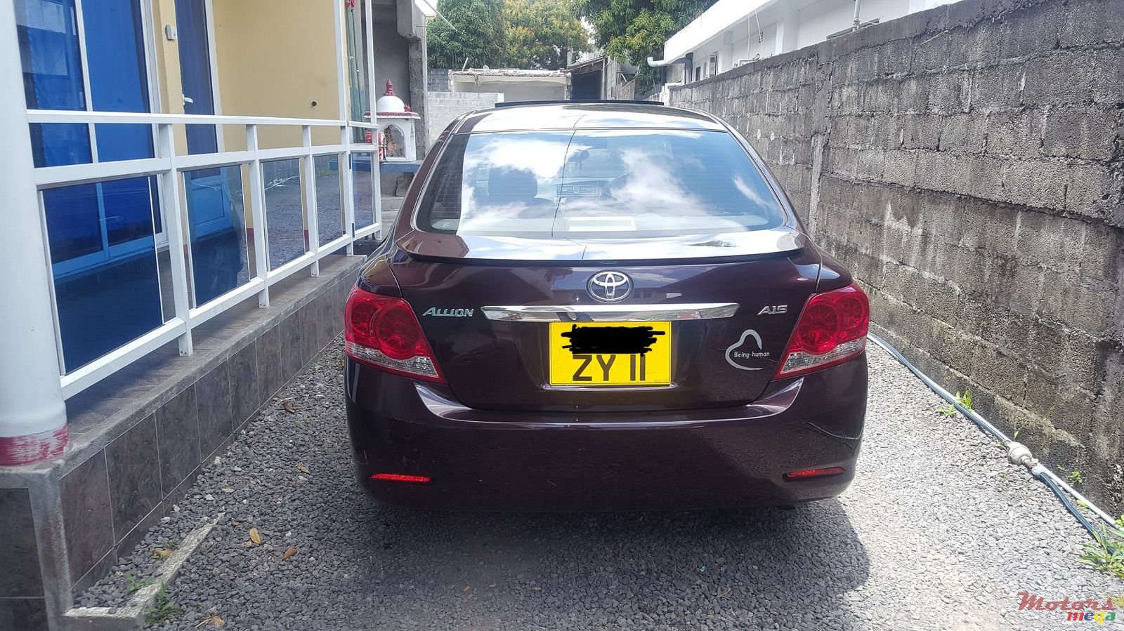 2011' Toyota photo #5