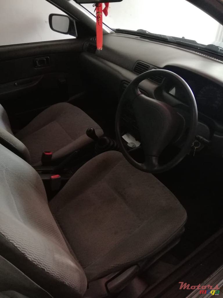 1999' Nissan Sunny photo #4