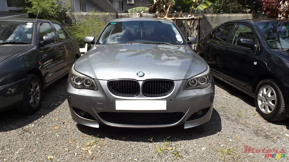 2004' BMW 520 photo #1