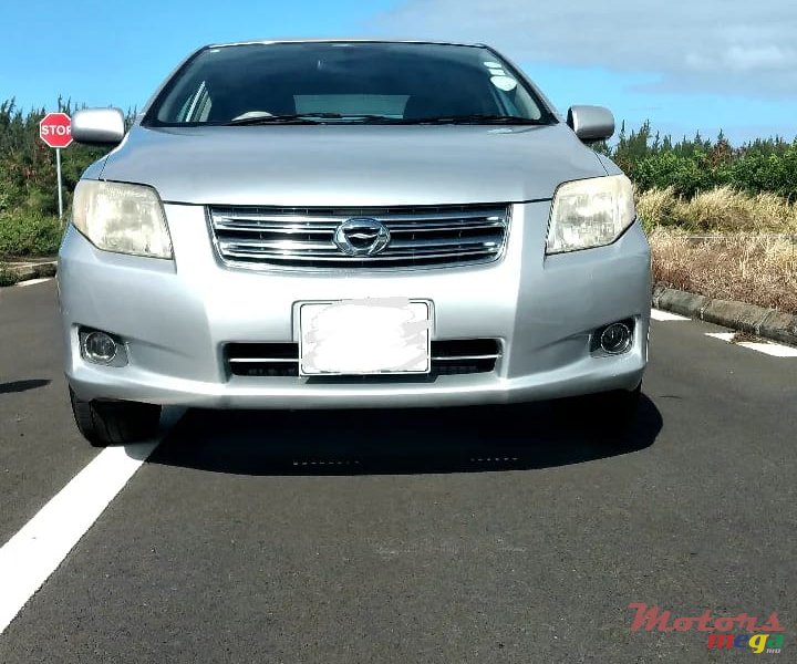 2007' Toyota Axio photo #2
