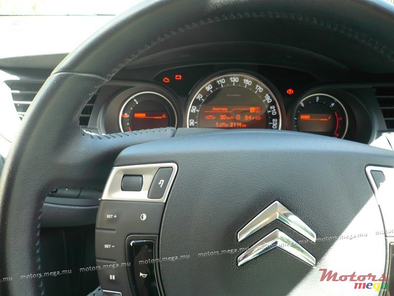 2009' Citroen C5 1.6 HDi photo #3