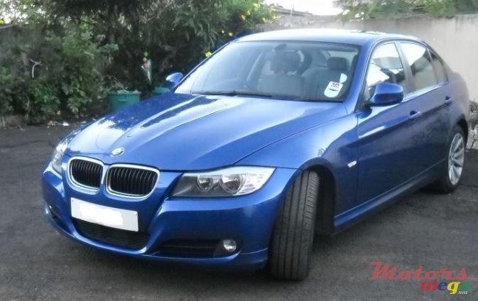 2008' BMW 318 photo #1