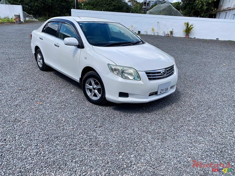2009' Toyota Corolla Axio Auto G-Edition photo #1