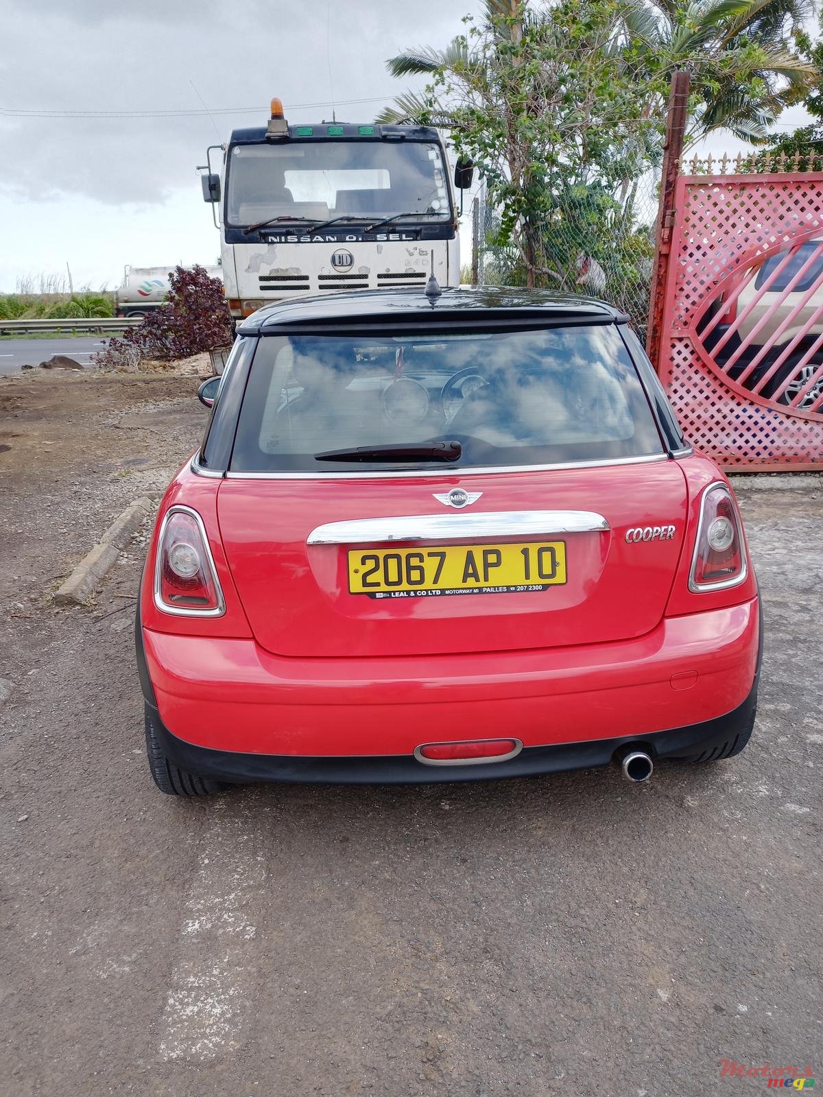 2010' MINI Cooper Sport version photo #6