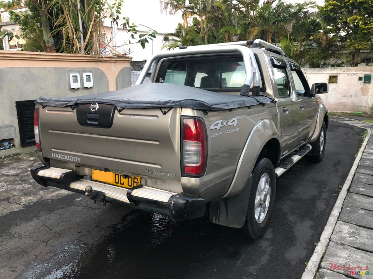 2006' Nissan Hardbody 4x4 photo #3